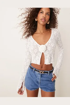 New Look Lace corsage cropped flare sleeve top in off