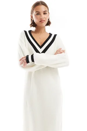 Y.A.S Super soft knitted v neck cricket maxi dress in cream - CREAM
