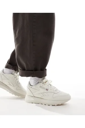 Reebok Classic Leather SP trainers in chalk