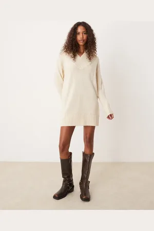 Glamorous Rib v neck slouchy jumper dress in cream knit