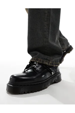Dr. Martens Zeffir 5 eye shoes in leather