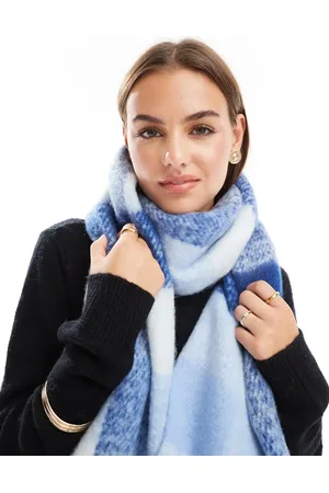 Pieces® Super soft tassel scarf in calming check