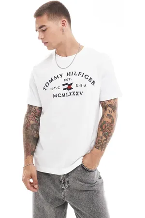 Tommy Hilfiger Nautical arch logo t-shirt in