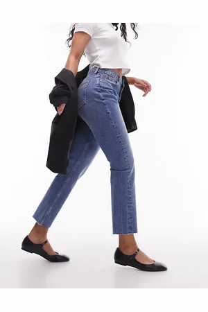 Topshop Cropped mid rise straight jeans with raw hems in mid