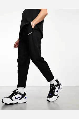 Nike Dri-Fit Track Club joggers in