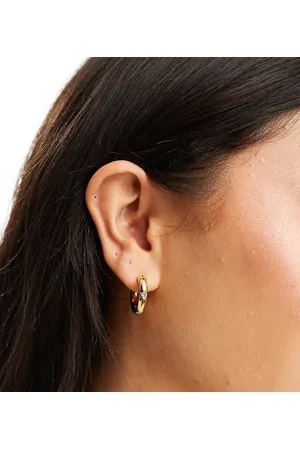 Accessorize Z Collection medium hoops in plated