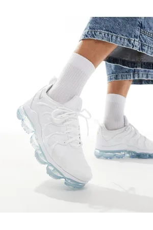 Nike Air Vapormax Plus trainers in triple