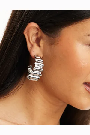 petit moments Ribbon hoop earrings in