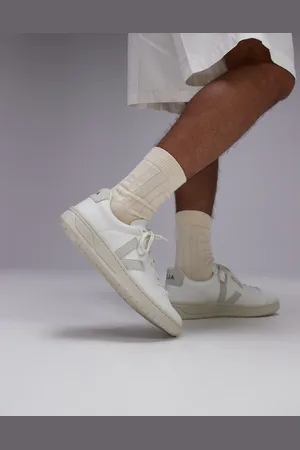 Veja Urca CWL trainer in natural