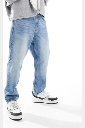 Bershka Loose fit jeans in mid wash