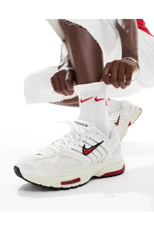 Nike Air Pegasus 2005 trainers in