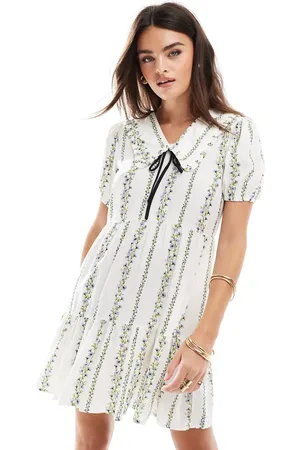 New Look Floral stripe tie front mini smock dress in