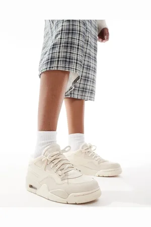 Jordan Air 4 RM trainers in off