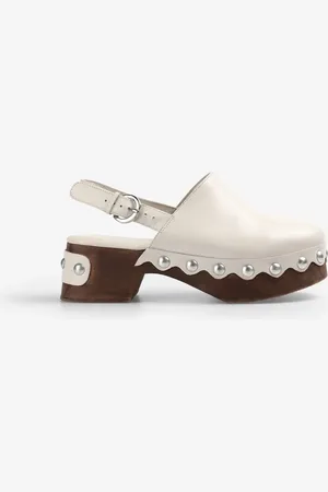 SCALPERS Studs shoes in ecru