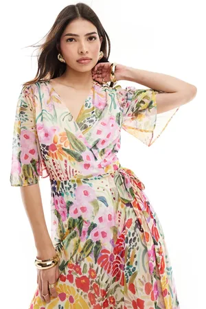 HOPE & IVY Wrap maxi dress in bright floral print