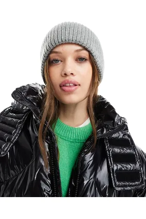 Object Knitted beanie in