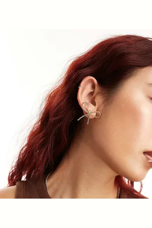 DesignB London Large bow stud earrings in gold