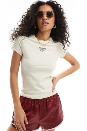Tommy Hilfiger Slim essential logo t-shirt in off