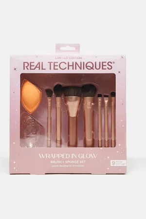 Real Techniques Wrapped In Glow Brush + Sponge Set - 30% saving