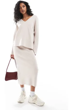 Object Structed v neck jumper co-ord in silver