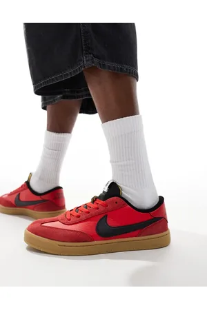 Nike FC Classic trainers in and black