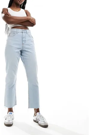 ASOS Cropped mid rise straight jean in bleach