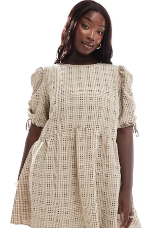 ASOS ASOS DESIGN Curve ruched sleeve smock mini in natural check print