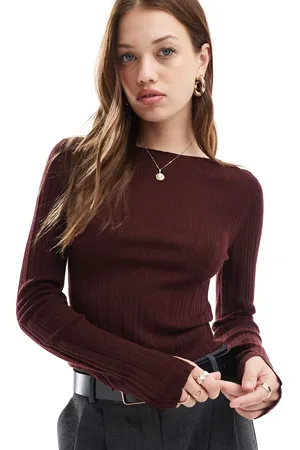 & OTHER STORIES Merino wool knitted rib fitted top with boat neck and split cuffs in burgundy