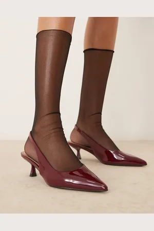 New Look Pointed kitten heeled shoe in burgundy