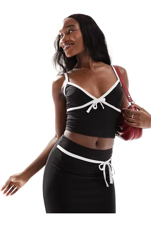 Kaiia Bow detail contrast cami top co-ord in