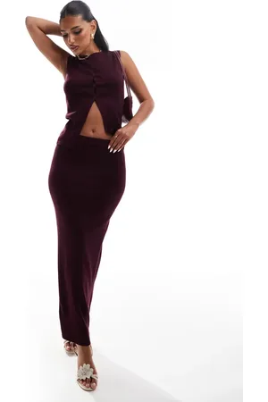 Kaiia Fine knit column maxi skirt co-ord in burgundy
