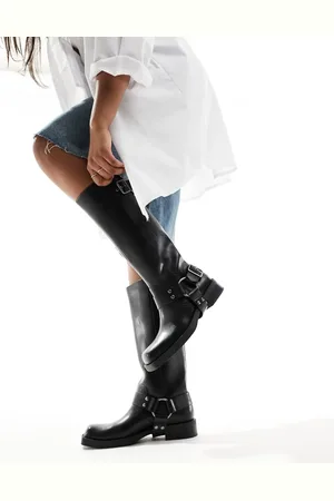 Pull&Bear Buckle detail boot in