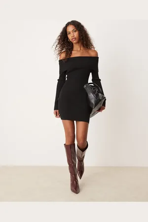 Glamorous Off shoulder knitted mini dress