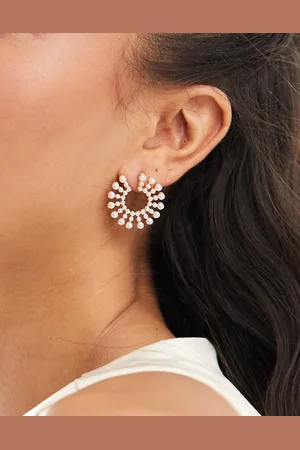 True Decadence Pearl circle stud earrings in