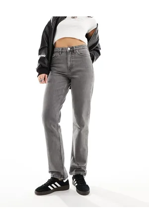 Monki Mid waist straight leg jeans in wash