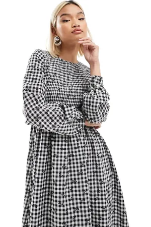 Daisy Street Long sleeve midi smock dress in natural bow gingham