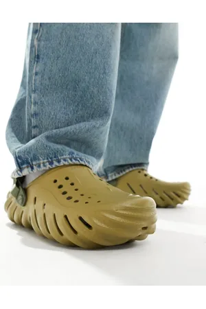 Crocs Unisex Echo clogs in aloe green
