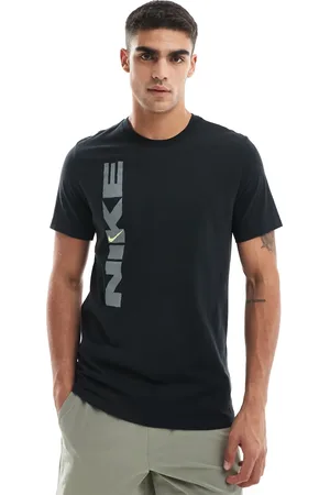 Nike Vintage Fitness graphic t-shirt in