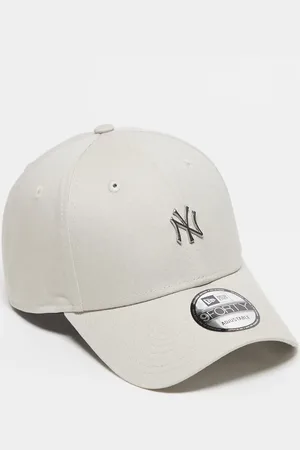 New Era NY Yankees 9forty metallic pincap in beige