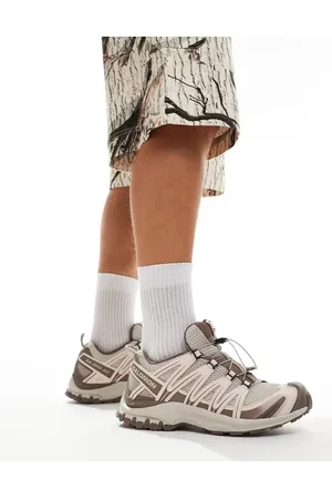 Salomon XA Pro 3D trainers in stone and brown