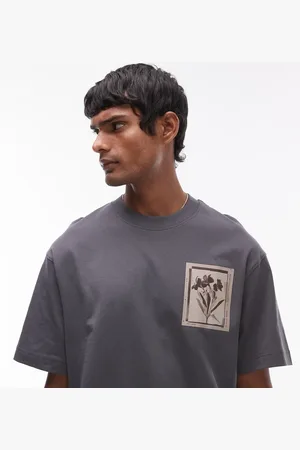 SELECTED Oversized t-shirt in with flower chest print