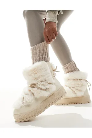 South Beach Faux Fur Lace Up Snow Boots in Cream