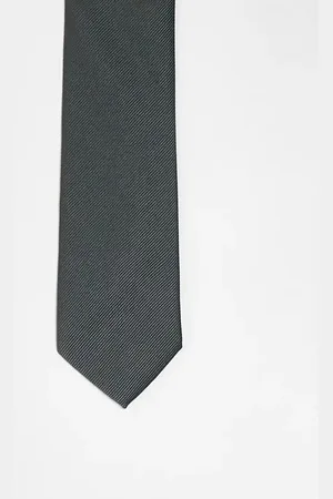 ASOS Slim tie in
