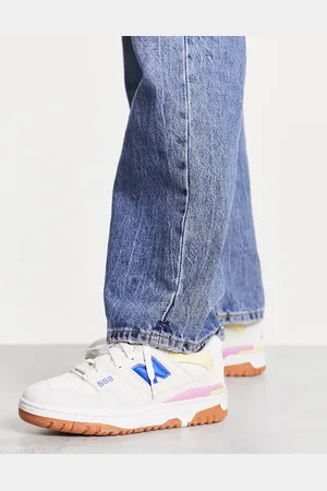 New Balance 550 sneakers in pastel with gum sole