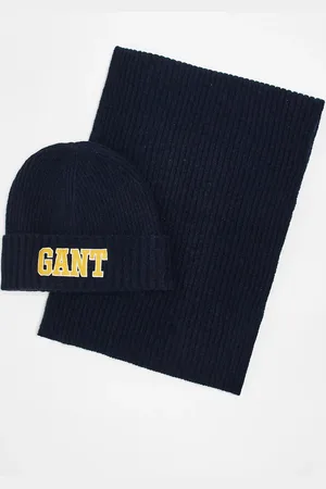 GANT 1949 logo knit beanie and scarf gift set in