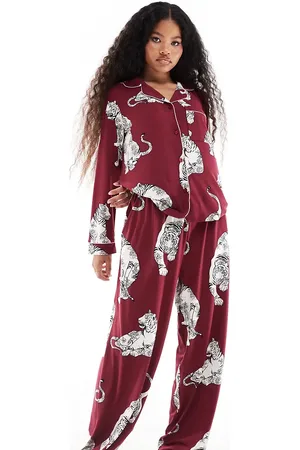 Chelsea Peers Chelsea Peers Exclusive Petite long sleeve and trouser poly pyjama set in plum lotus tiger print
