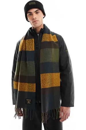 Barbour Westerdale scarf in classic tartan
