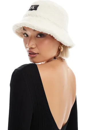 Calvin Klein Sherpa bucket hat in birch