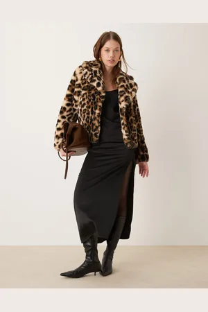 New Look Cropped faux fur coat in animal print