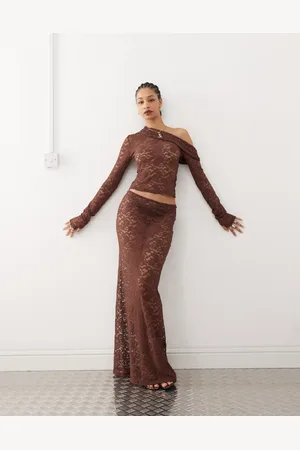 Lioness Low waisted lace maxi skirt co-ord in chocolate